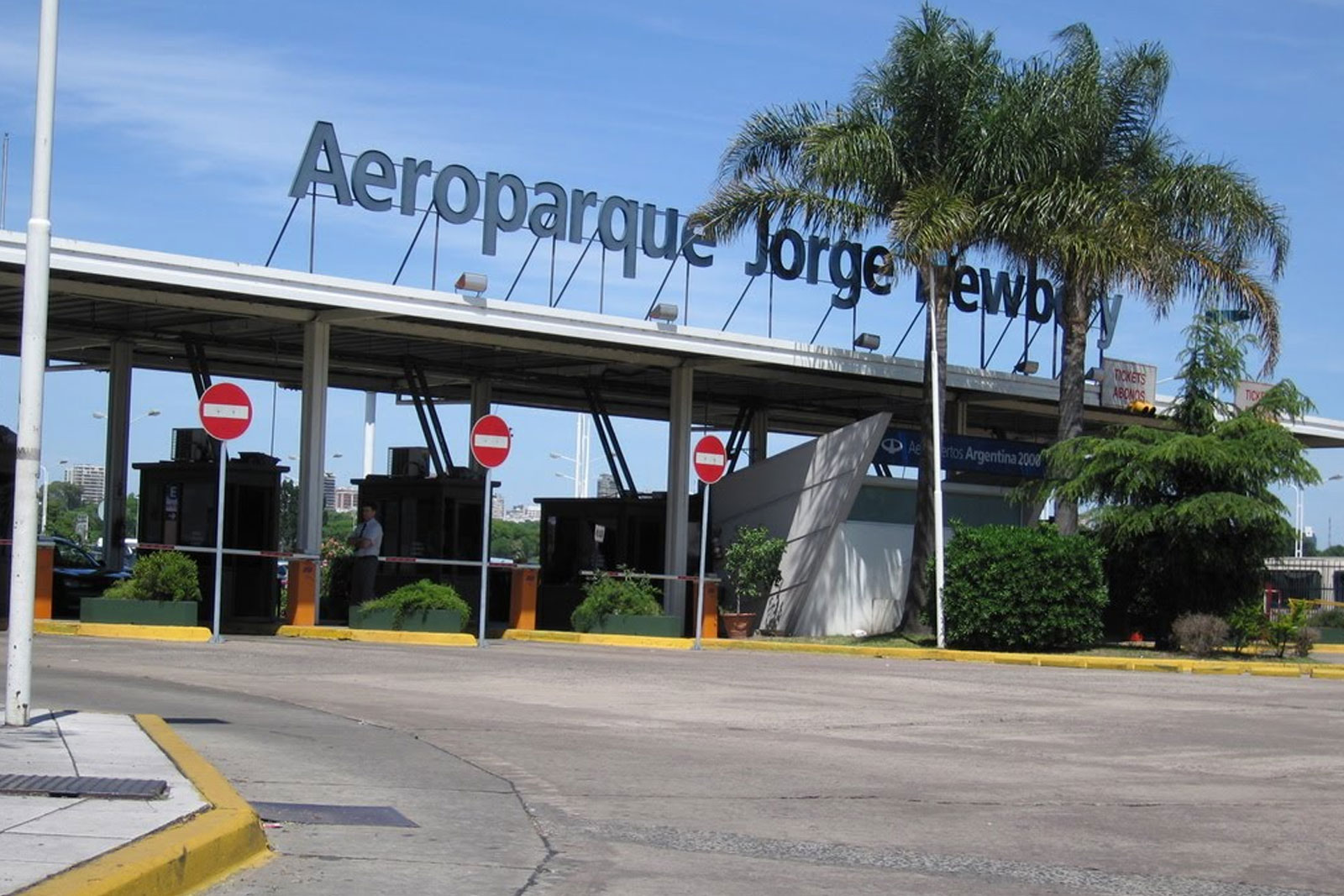 Aeroparque J. Newbery - Cuzzuol