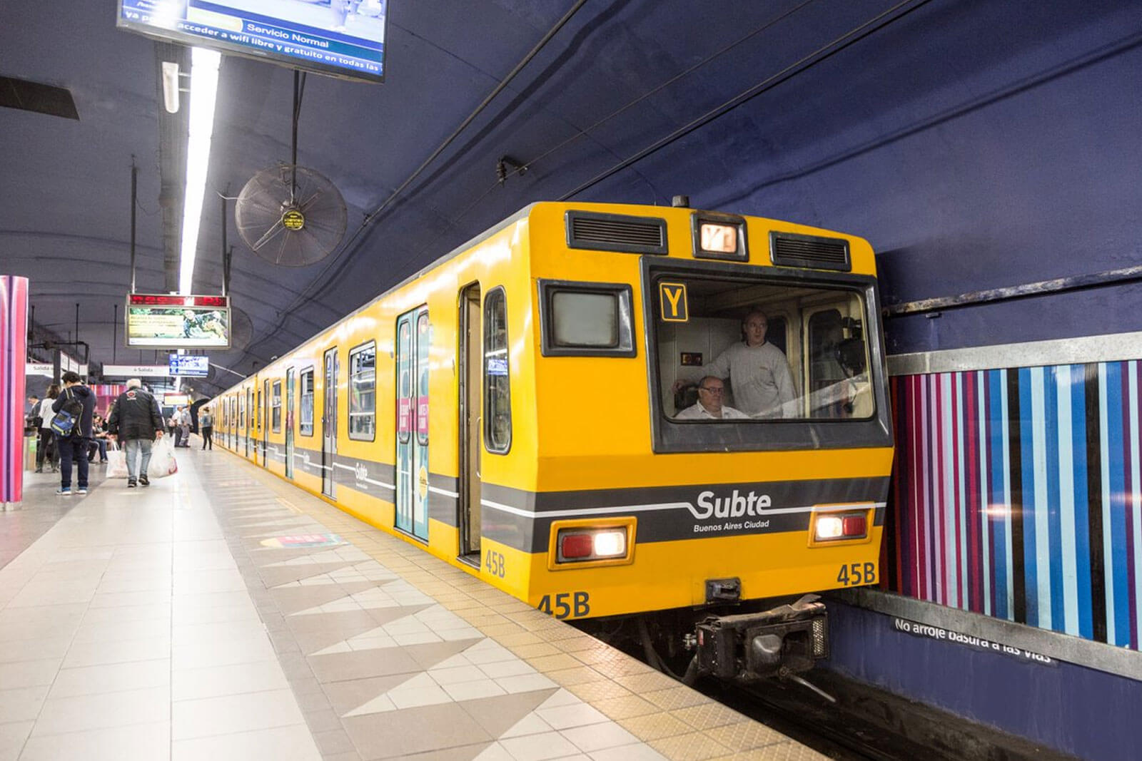 Subte E - Cuzzuol