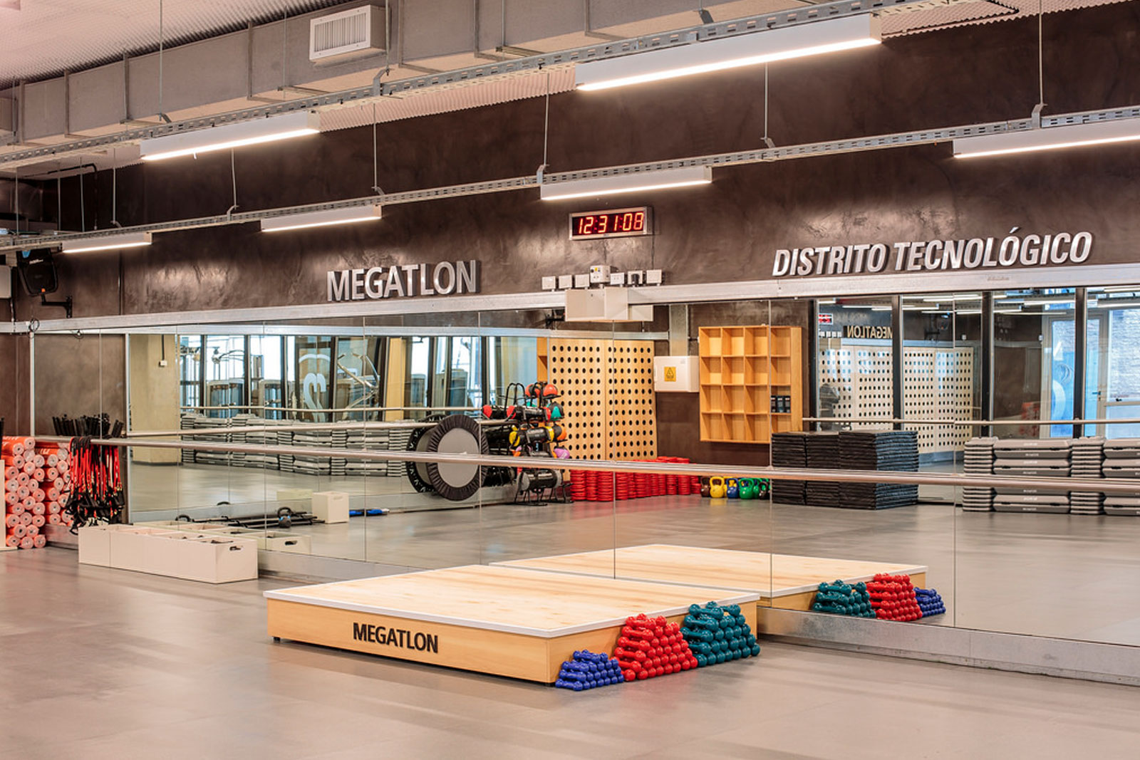 Gimnasio Megatlón - Cuzzuol